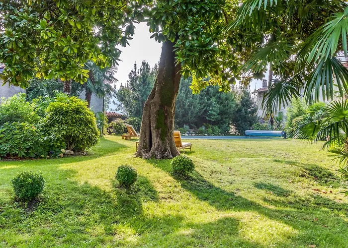 Fuer 15 Personen In By Interhome